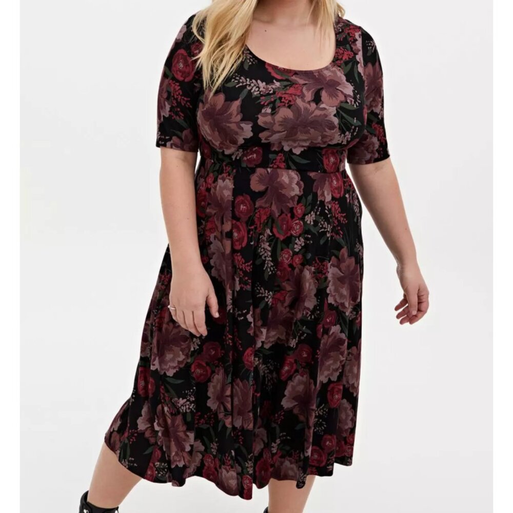 Black Floral Midi Dress with Scoop Neck - Picture 2 of 11